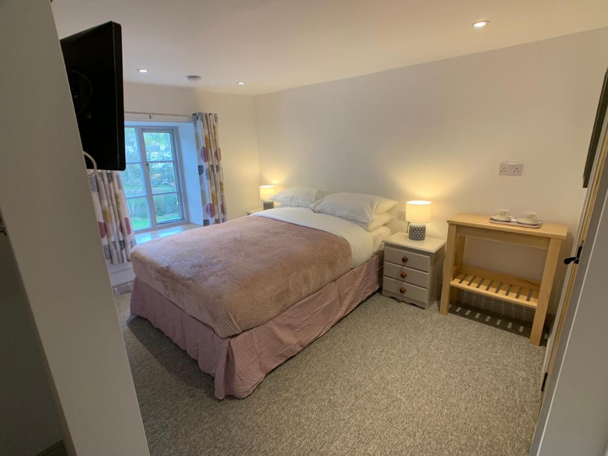 Swan House Tea Room And Bed & Breakfast Lydney Esterno foto