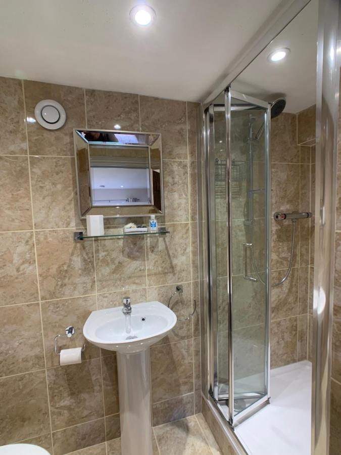 Swan House Tea Room And Bed & Breakfast Lydney Esterno foto