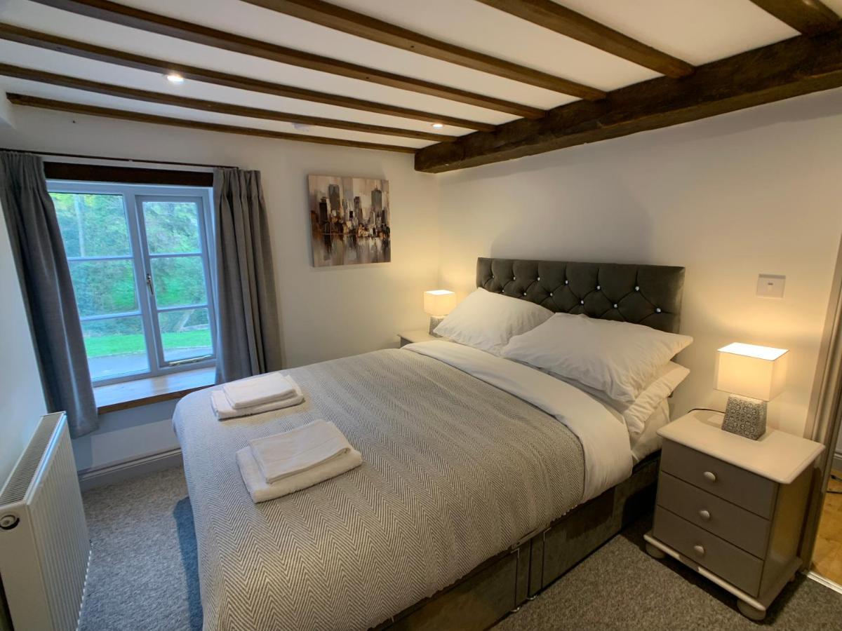 Swan House Tea Room And Bed & Breakfast Lydney Esterno foto